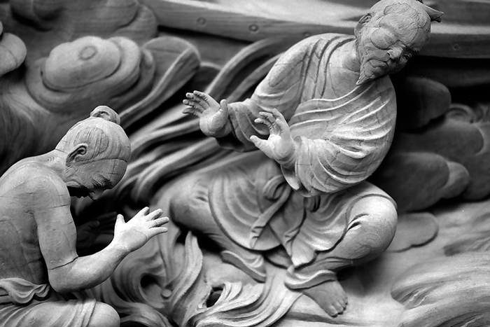 柴又帝釈天 | 東京散歩】柴又帝釈天の彫刻 | Photo by awazo.com