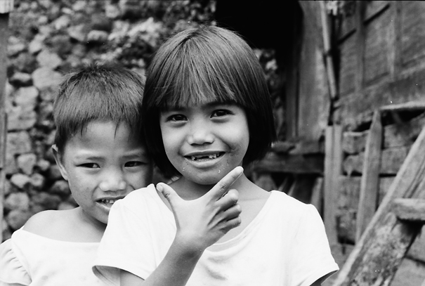 L-shaped Hand (Philippines)