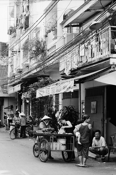 Peddler And Her Wagon (Vietnam)