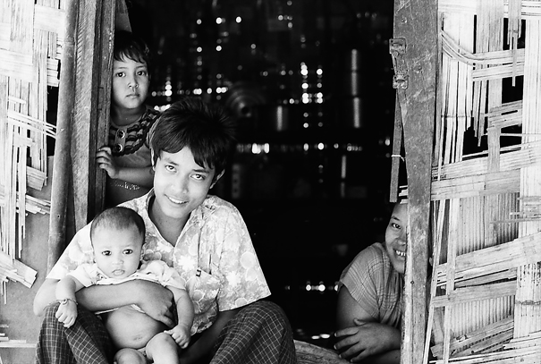 Family In Thanlyin (Myanmar)