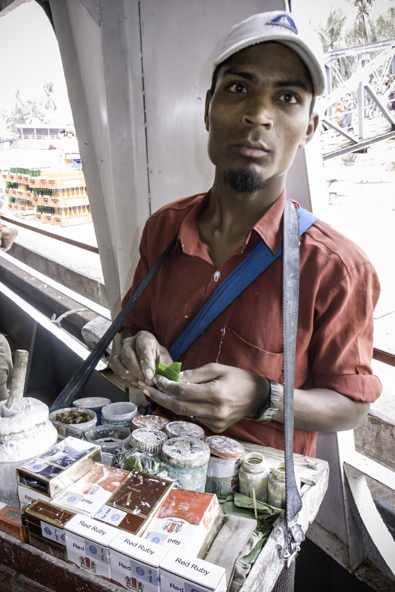 Tobacconist peddling