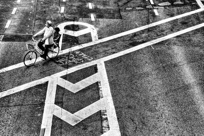 Bicycle running bicycle lane