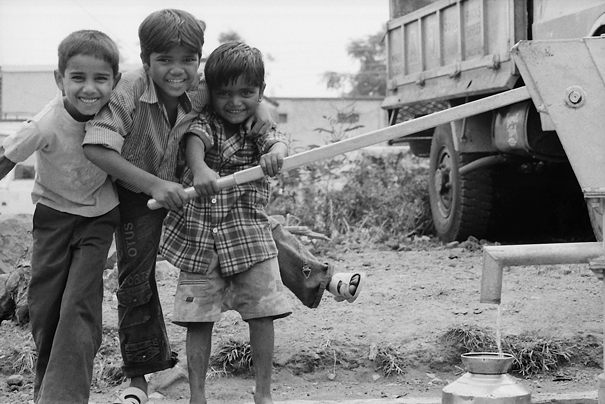 Three Boys And A Well (India)