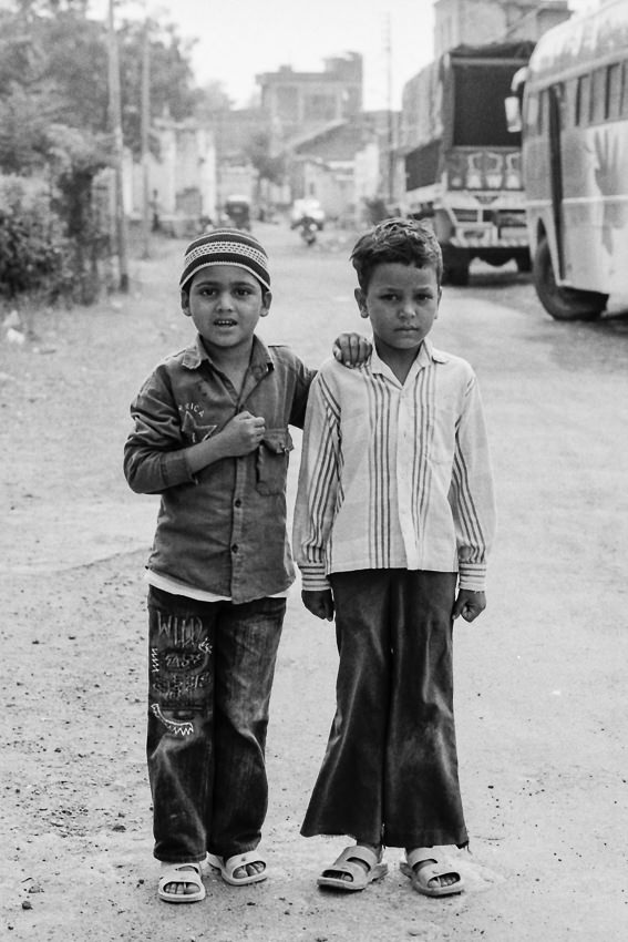 [Daulatabad, India] Two Boys With A Strained Look | Photo by awazo.com