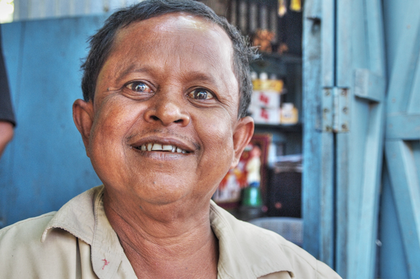 Spooking Tobacconist (India)