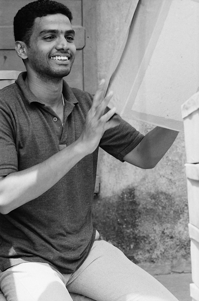Man And Boxes (India)