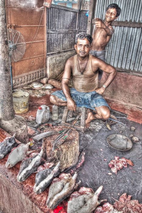 Heads In A Storefront (India)