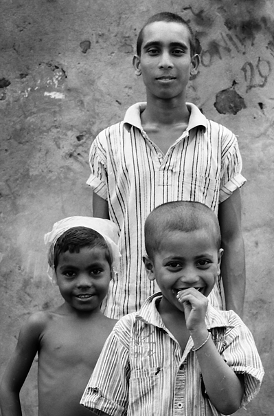 Tall Boy And Two Short Boys (India)