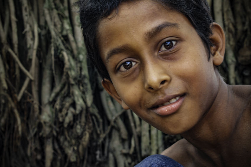 インド 男の子の顔 写真とエッセイ By オザワテツ