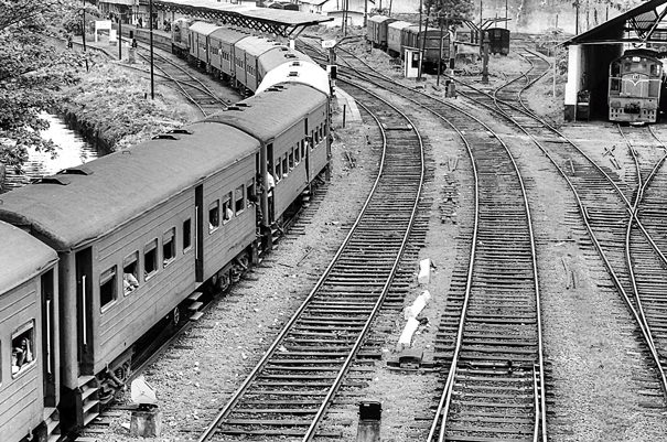 Train And Railroads (Sri Lanka)