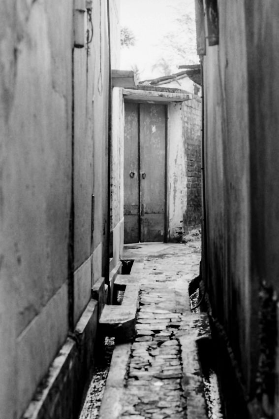 Door in lane