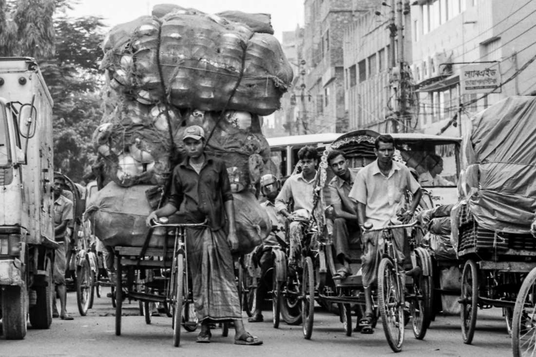Incredible amount of tod on cycle rickshaw