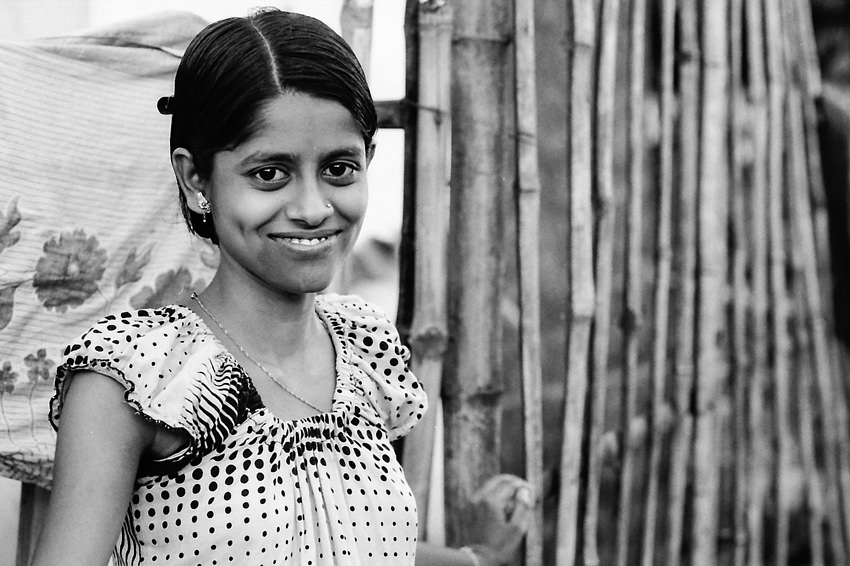 インド マルダ えくぼの女性の微笑み 旅と写真とエッセイと