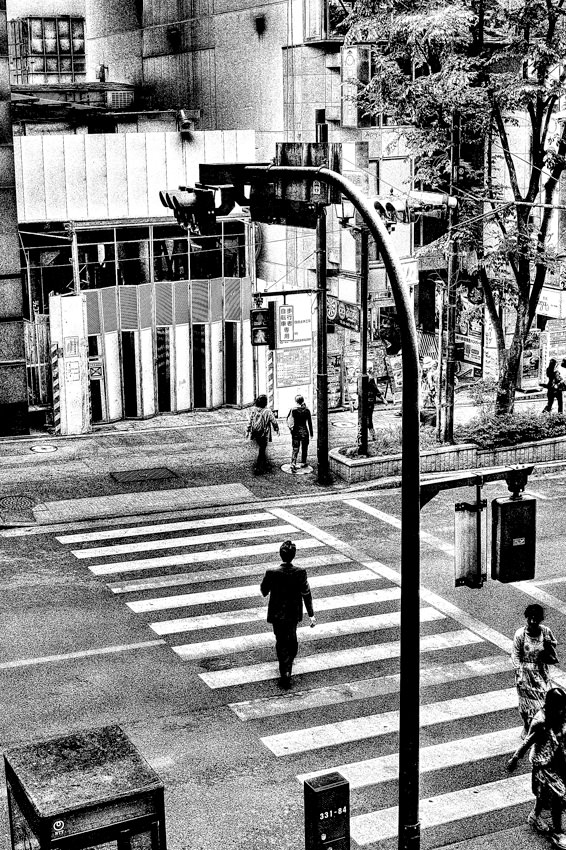 東京 縞模様の中のサラリーマン 写真とエッセイ By オザワテツ