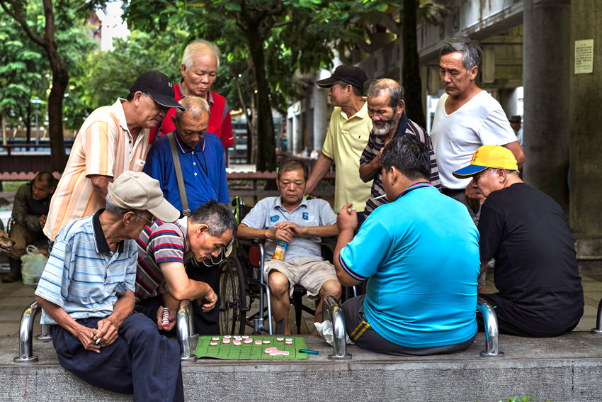 People enjoy Xianqqi