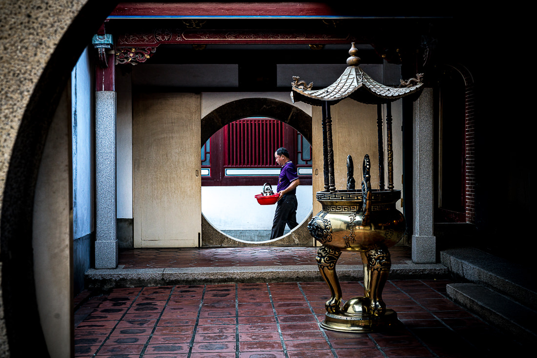 Round hole in Taiwan Fu City God Temple