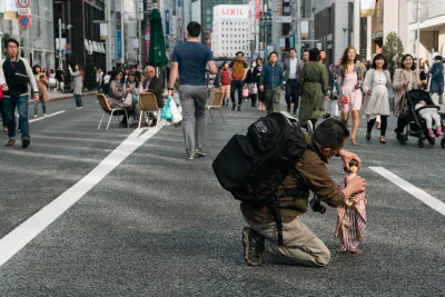 男と人形