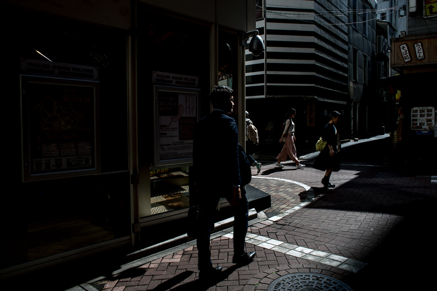 Sunny spot in alleyway