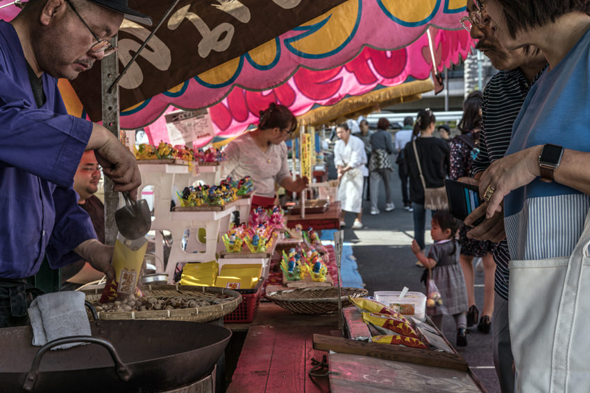 Stall selling gingko nuts