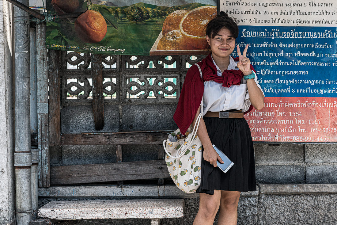 [Thailand] Girl Throwing A Deuce In A Bus Stop Travel, Photo and