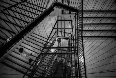 Stairwell In Department Store [Kanagawa] Stroll, Photo and Essay by ...