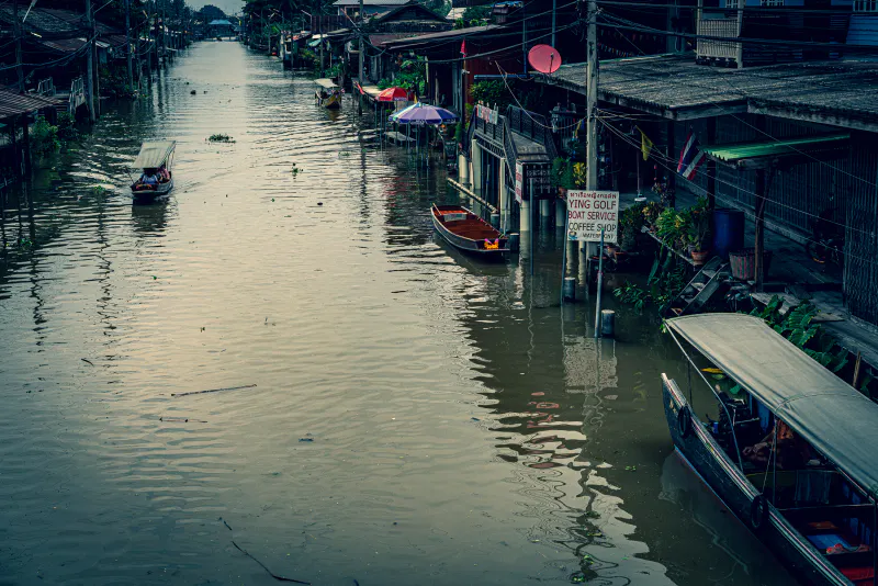 Idyllic water channel in Damnoen Saduak
