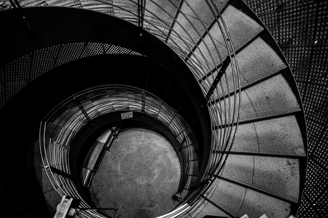 Tokyo When I See A Spiral Staircase I Get Curious Stroll Photo And Essay By Tetsu Ozawa