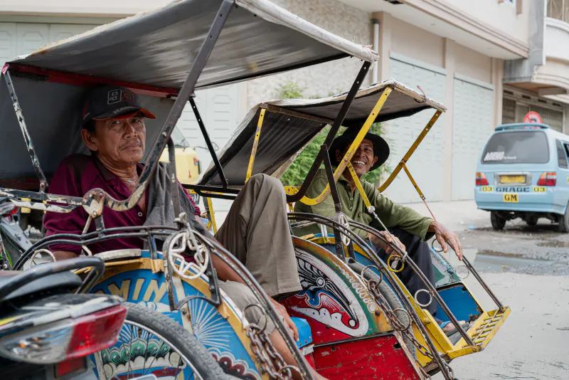 客待ちしていたベチャの運転手