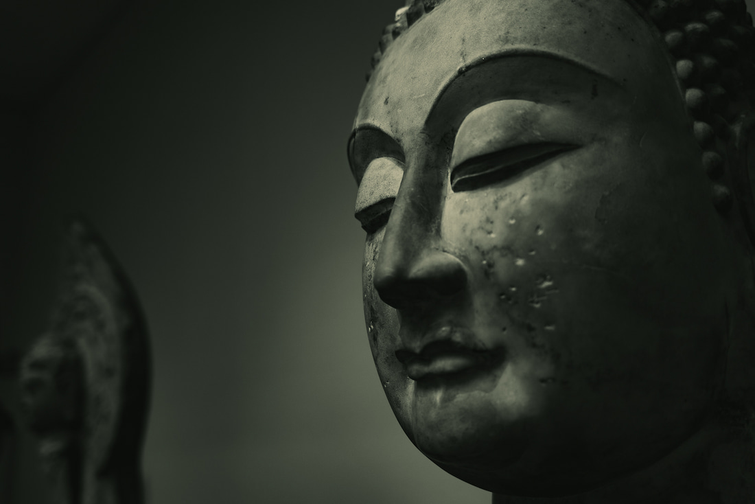 Tokyo] Compared To The Gandhara Buddha Statue, The Chinese Buddha Statue  Had A Very Soft Face | Stroll, Photo and Essay by Tetsu Ozawa