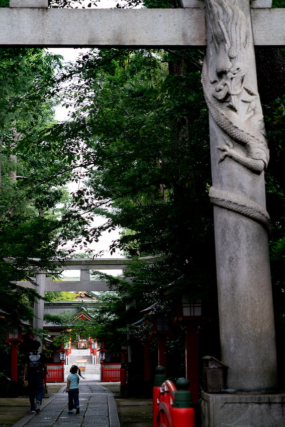 馬橋稲荷神社の参道