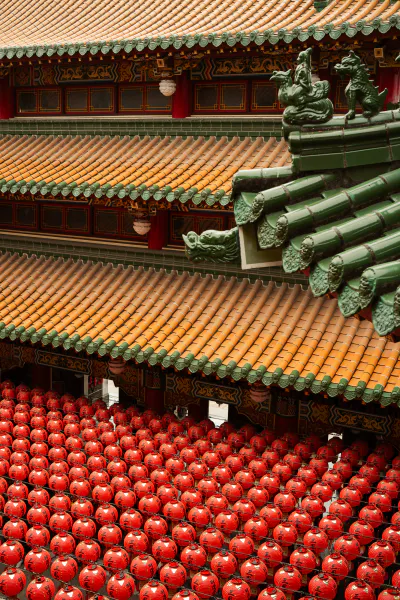 Lanterns and animal-shaped decorations at Sanfong Temple