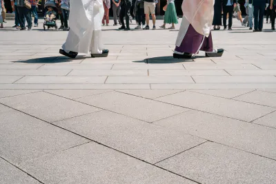 Priests walking with Asa-gutsu