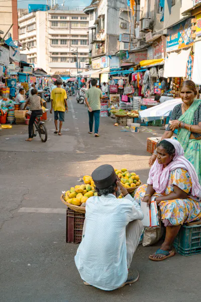 People selling mangoes