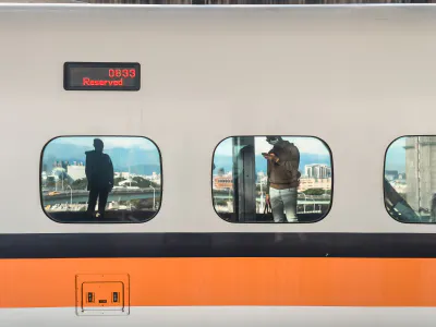 Taiwan High Speed Rail's train windows