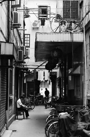 Man relaxing in lane