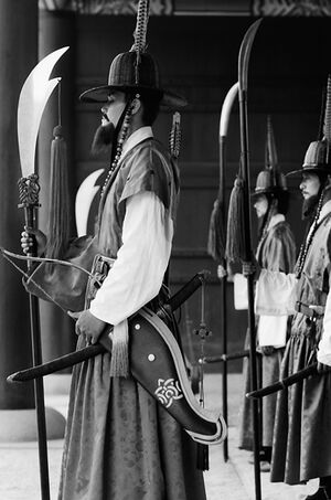 Re-enactments of Korean royal guards in Gyeongbokgung