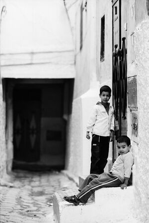 Kids in narrow lane