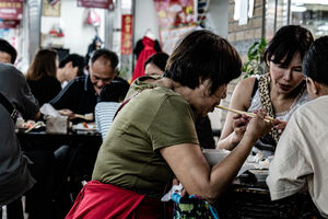 People having meal in Yongle Market