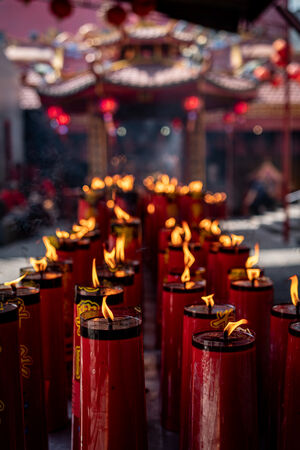 大史廟という中国寺院にあった柱のように太くて大きいロウソク