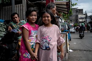 Two smiling girls in Jakarta