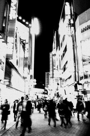 センター街の光