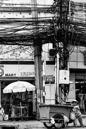Wagon under the tangle of wires