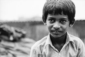 おかっぱ頭の男の子