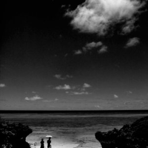 Couple in Pehama beach