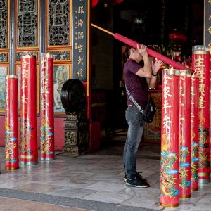 Huge candles in Kaizhang Shengwang Temple
