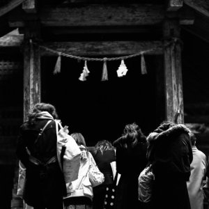 Female worshipers in Izumo Taisha