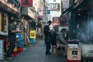 路地の食堂