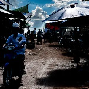 Street in hot sun in Bago
