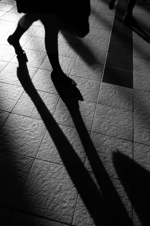 Shadow of leg in sation