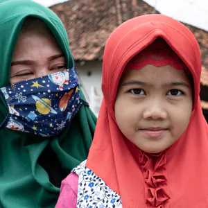 Parent and child wearing hijabs